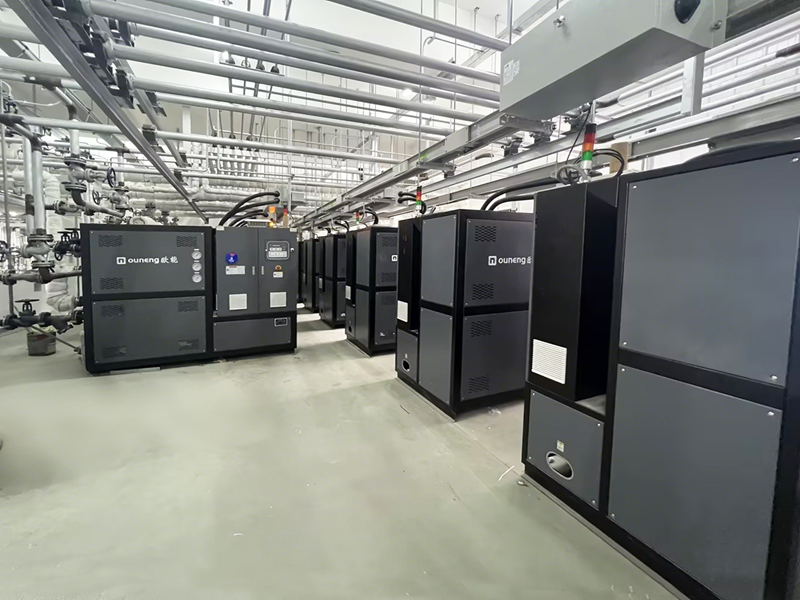 電加熱導熱油爐如何實現(xiàn)給反應釜加熱?