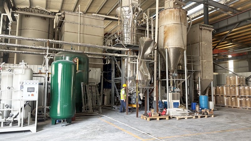 高溫模溫機在氣相二氧化硅生產(chǎn)控溫應(yīng)用案例「歐能機械」